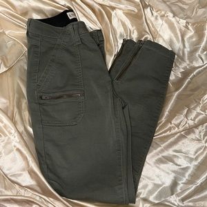 Skinny Jean like pants